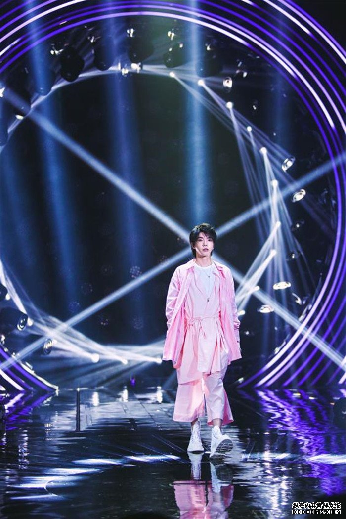 罗村复印机出租《歌手·当打之年》华晨宇续唱“火星三部曲”